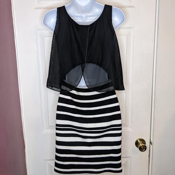 Rue 21 Front Sheer Mesh Overlay Black & White Striped Open Back Dress S - Picture 10 of 12